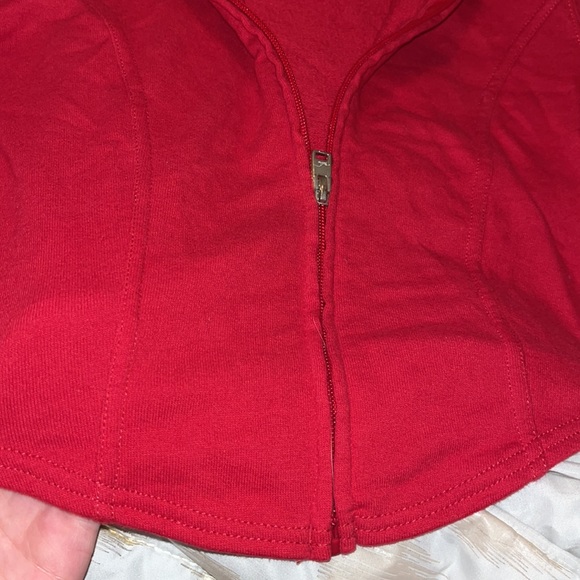 Holister red cropped zip up - Picture 4 of 4